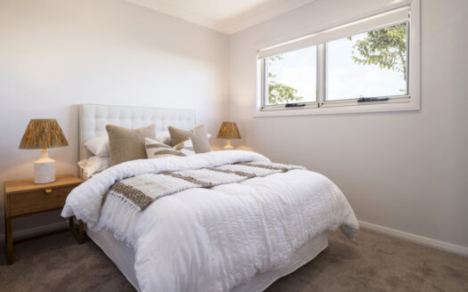 52 Holroyd Street, Albion Park NSW 2527